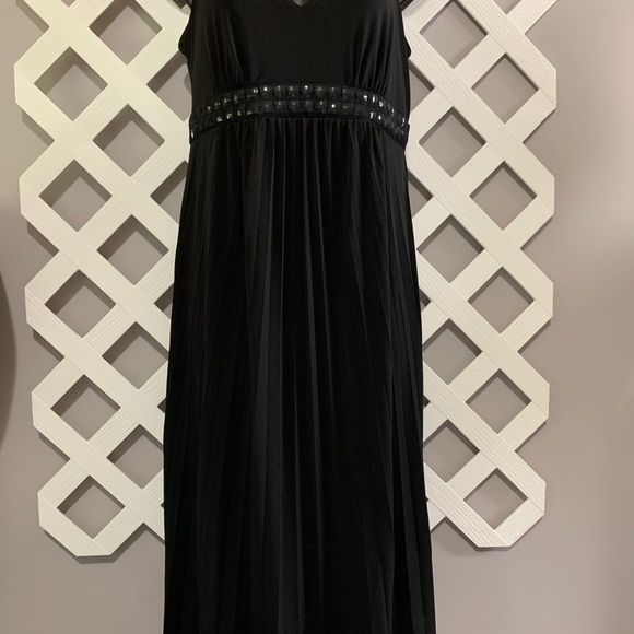 A pea in a pod maternity Black Sleeveless V-Neck Dress - Picture 4 of 8